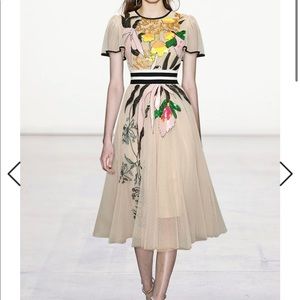 Embroidered Cape Style 1950s Vintage Party Dress